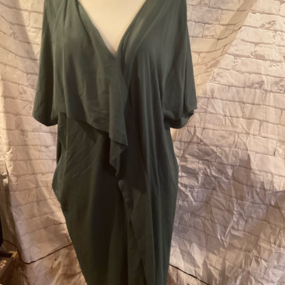 “COS” Green V Neck Draped Front Detail Short Sleeve Dress. - Picture 3 of 12